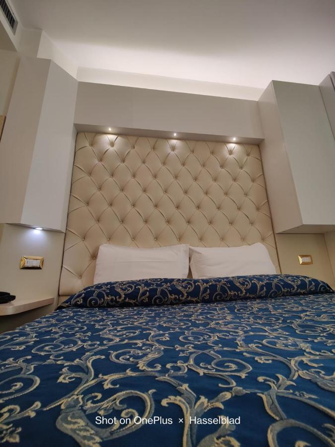 Hotel Ambassador Rimini Esterno foto