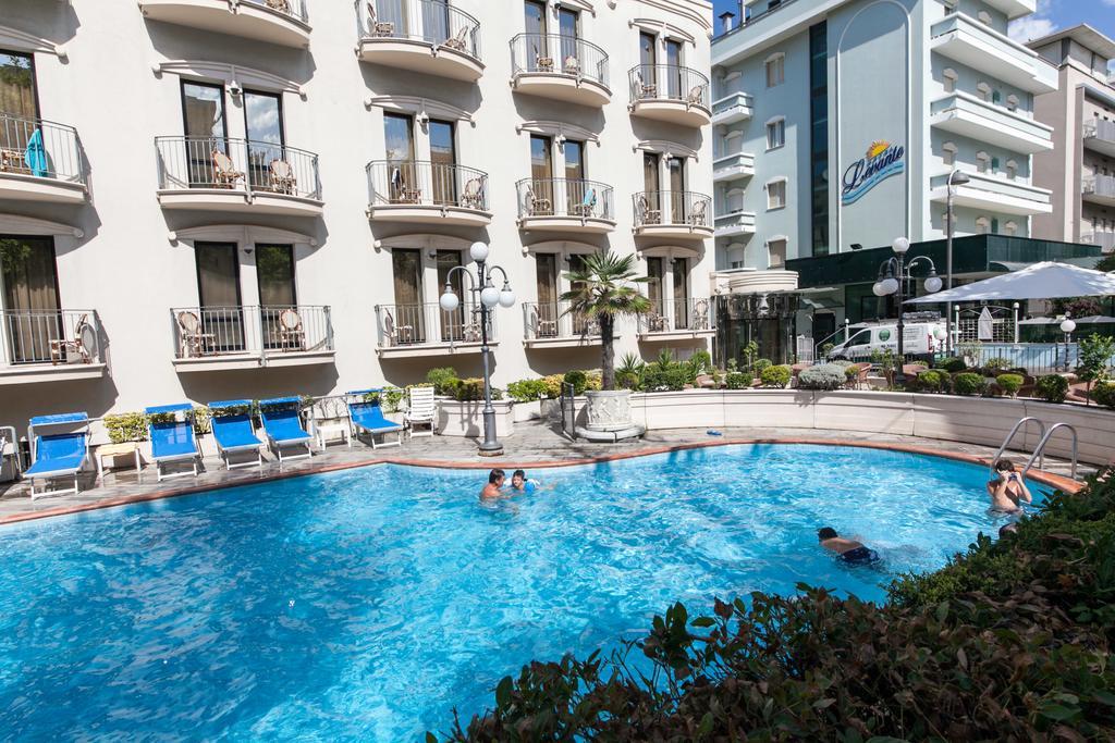 Hotel Ambassador Rimini Esterno foto