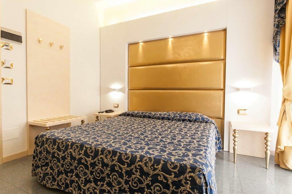 Hotel Ambassador Rimini Esterno foto